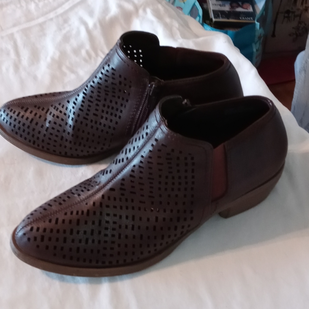 Jasmin Brown Ankle Booties